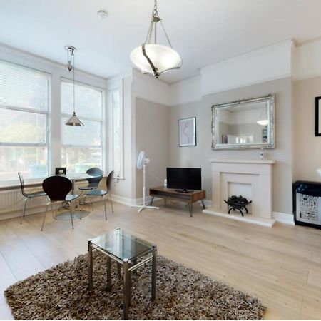 Super 1 Bedroom Flat In Hendon Near Middlesex University With Private Parking מראה חיצוני תמונה